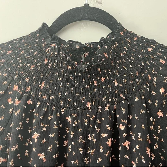 Madewell‎ Black Floral Smocked-Neck Ruffle Top in Stem Scatter size M NWT - Picture 6 of 11